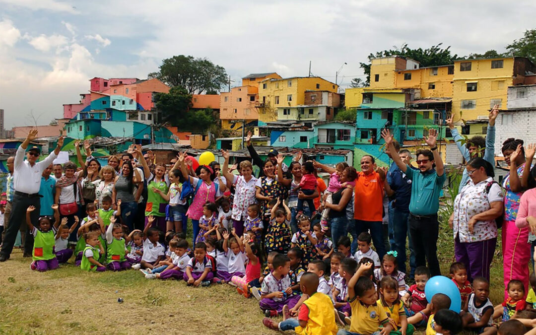 Entregamos Ondas de Color en El Pesebre